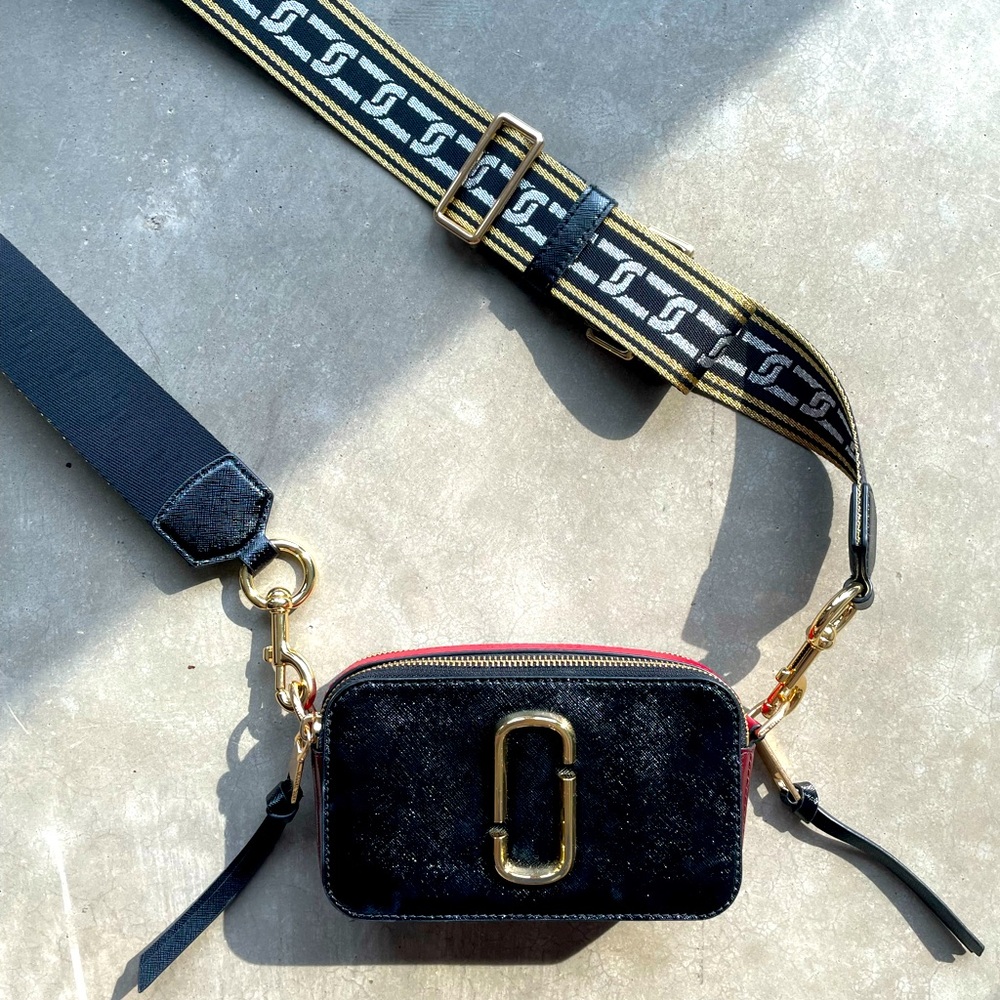 Marc Jacobs Crossbody Purse - AMAZING Condition ❤️